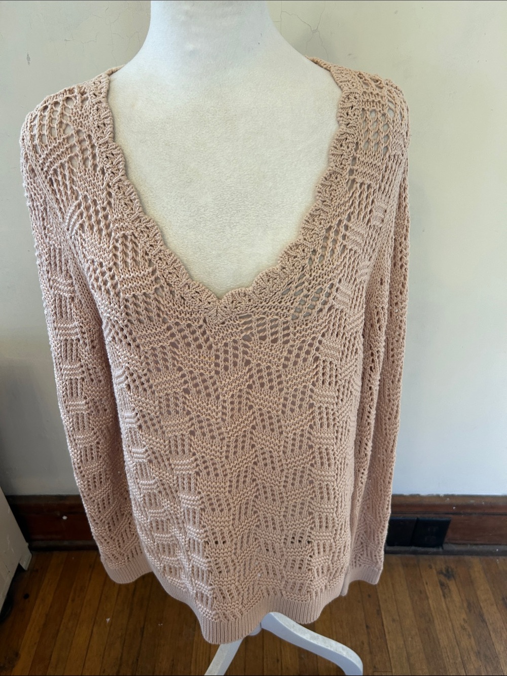 Loft open knit mauve V neck sweater Size XL EUC